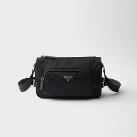 ●실사● 프라다 리나일론 및 사피아노 가죽 숄더 백