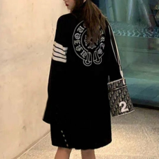 ●4월 판매 18위● THOM BROWNE 톰브라운 X 크롬하츠 니트 롱 가디건