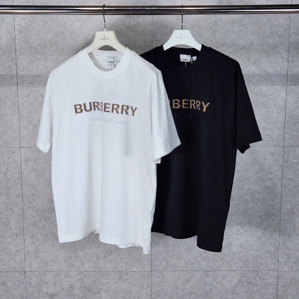 BURBERRY 버버리 워싱 체크로고 티셔츠