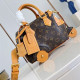LOUIS VUITTON 루이비통 릭샤 웨어러블 M28020