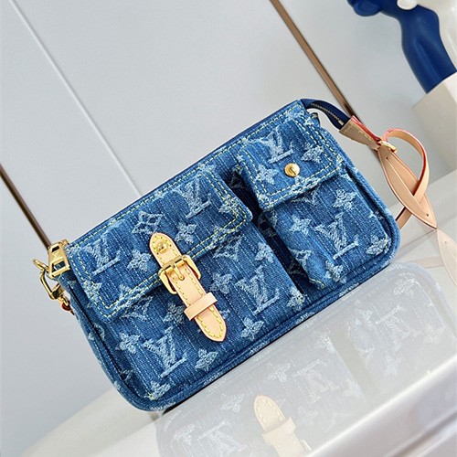 LOUIS VUITTON 루이비통 포쉐트 악세수아 카고 크로스백 M27602