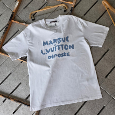 LOUIS VUITTON 루이비통 엠브로이더 시그니처 티셔츠